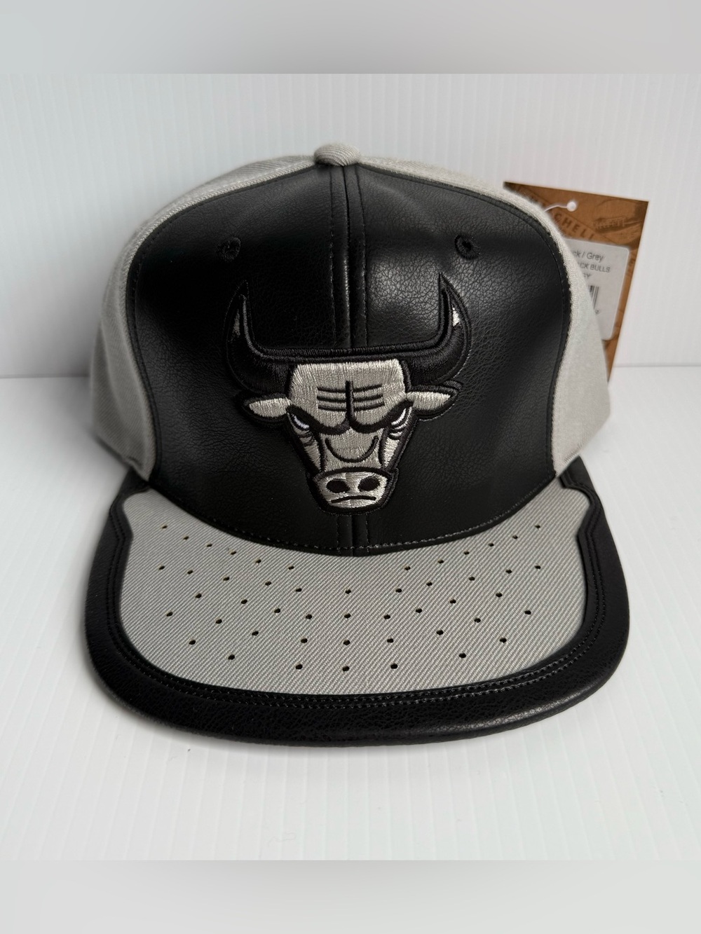 NWT Mitchell & Ness Chicago Bulls Black Gray Day One Adjustable Snapback Hat Cap